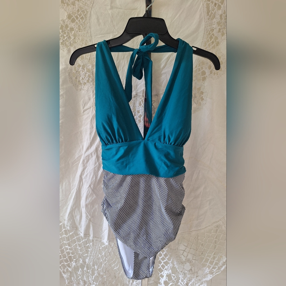Cupshe Swimsuit NWT Size XL